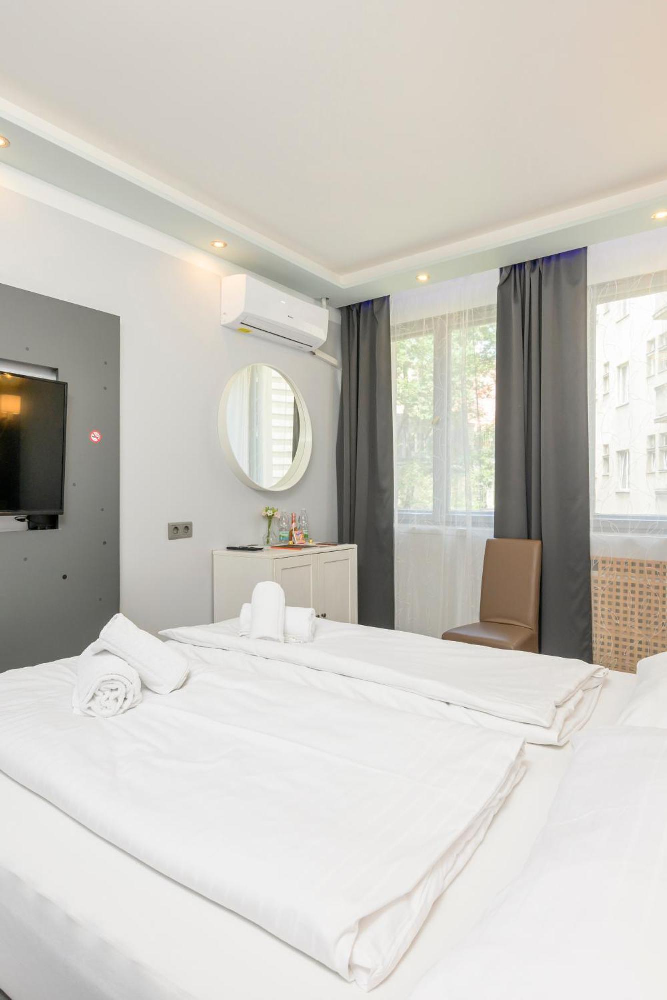 Elegance Palais Palffy Apartments Wiedeń Zewnętrze zdjęcie